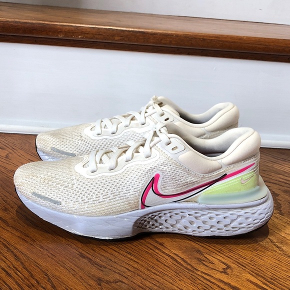 Nike ZoomX Invincible Run Flyknit 'Phantom' Size 9.5 Men’s or 11 Women’s!